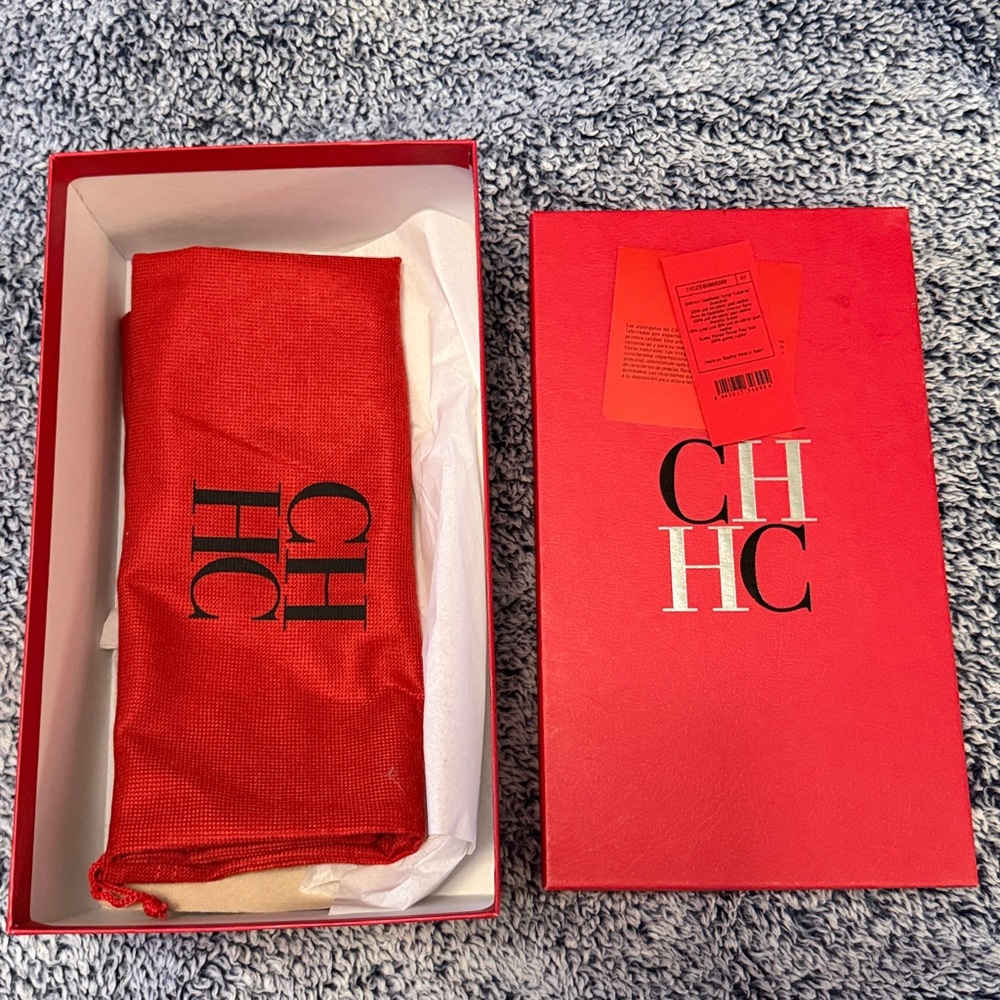 Carolina Herrera Tan Leather CH Espadrille Flats with Red Lining - Picture 4 of 8